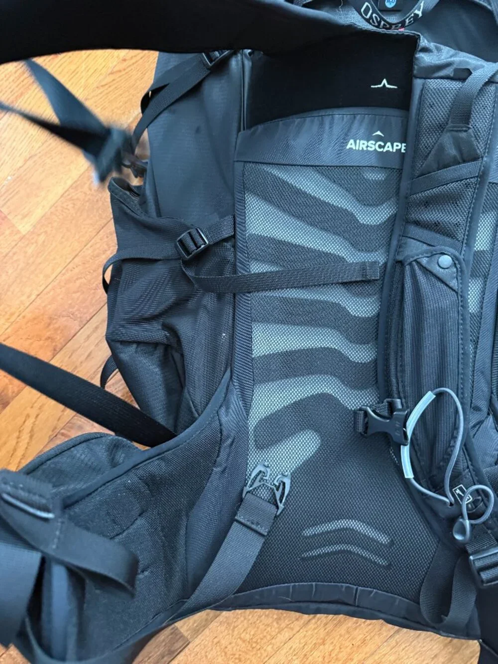 Osprey Tempest 34 Black Hiking Backpacking Backpack - Picture 9 of 15